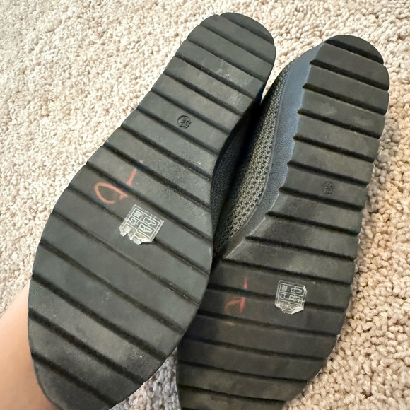 Eileen Fisher Women's Slip On Flats Black Size: 5.5 Closed Toe - Picture 4 of 6